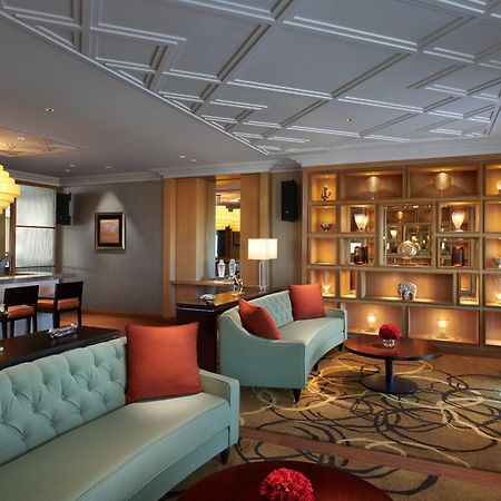 The Leela Gandhinagar Hotel Buitenkant foto