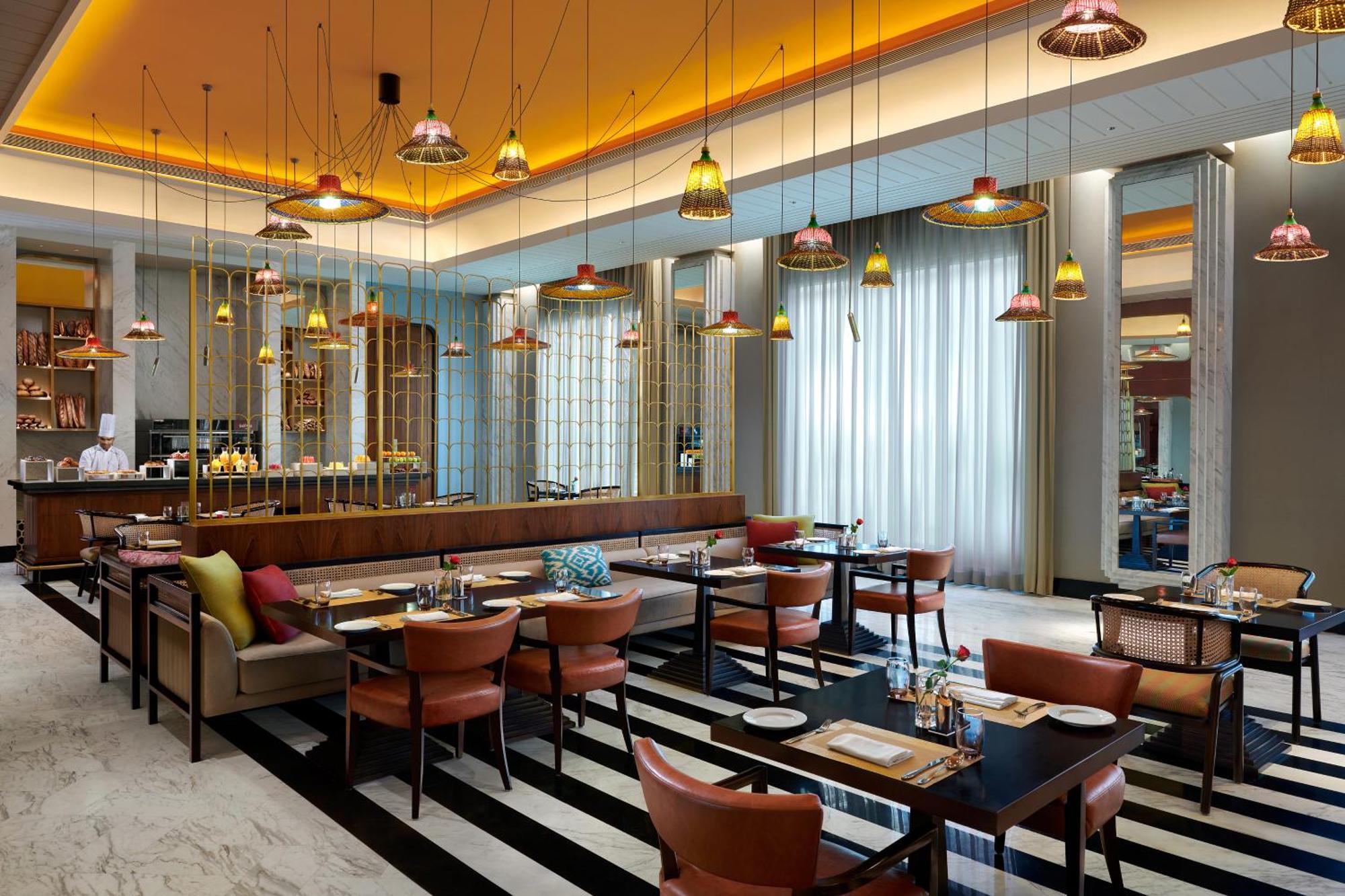 The Leela Gandhinagar Hotel Buitenkant foto